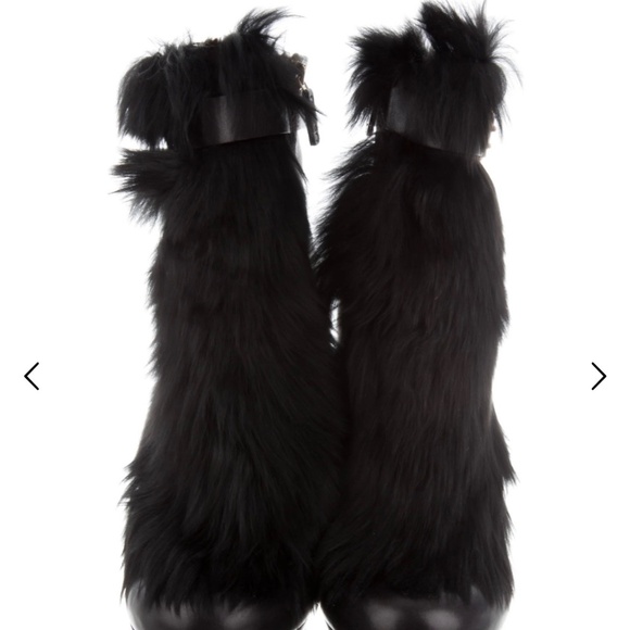 Gucci Brown Leather and Faux Fur Trim Shield Ankle Boots  Gucci Leather Fur Trim Boots